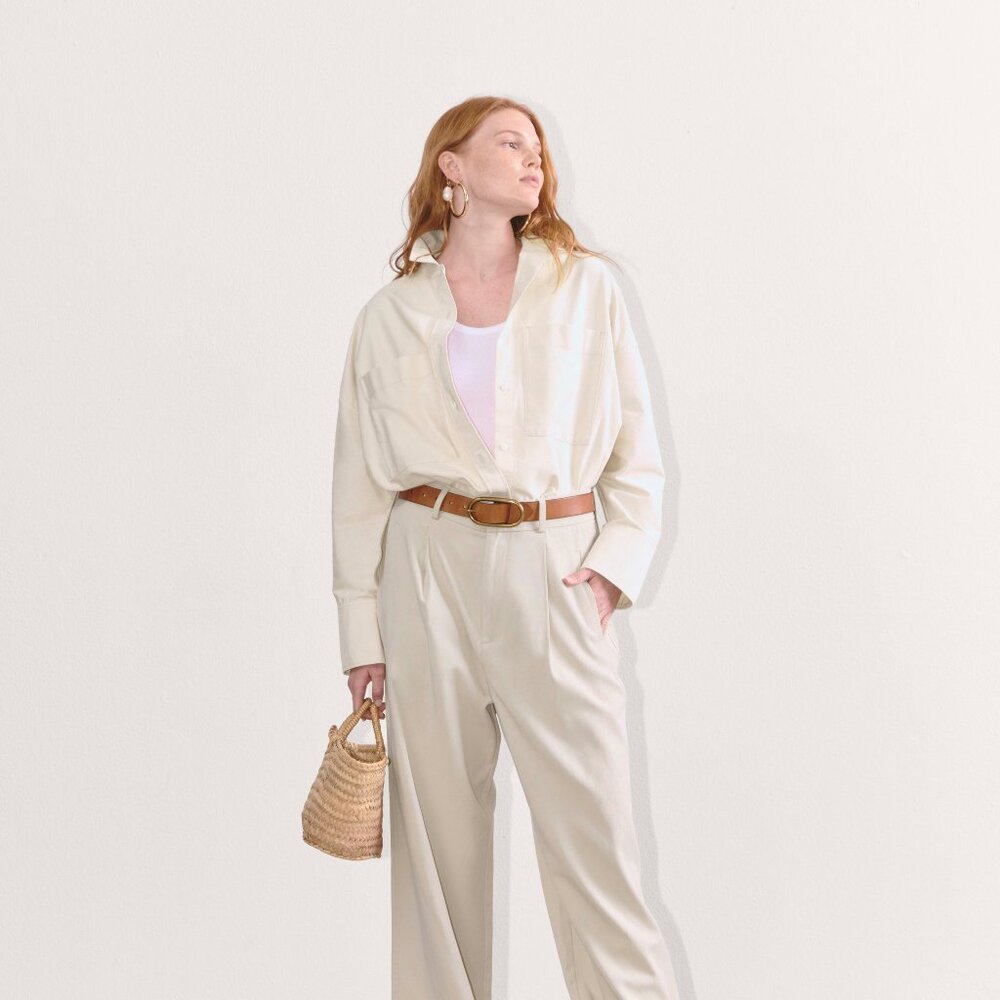 Everlane Women's Draper Pleated Pant in Buttersmooth in Sandstone, Size 0 Short